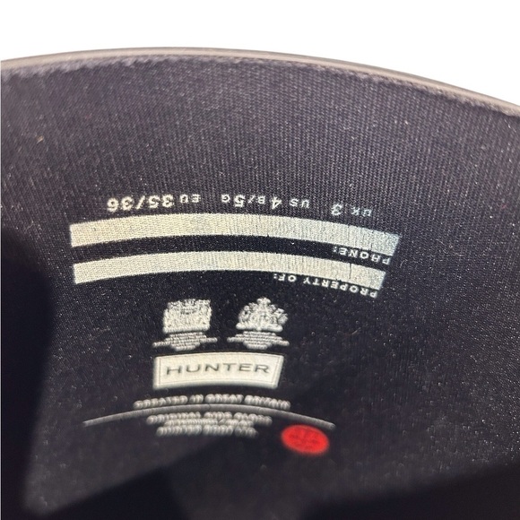 Hunter Unisex Tall Rain Boots Black Boy Size-4/Girl Size-5 GUC - Picture 7 of 8
